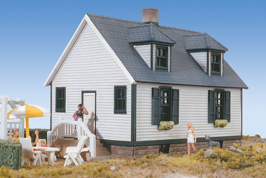Lake Forest Cottage
