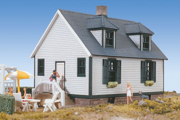 Lake Forest Cottage